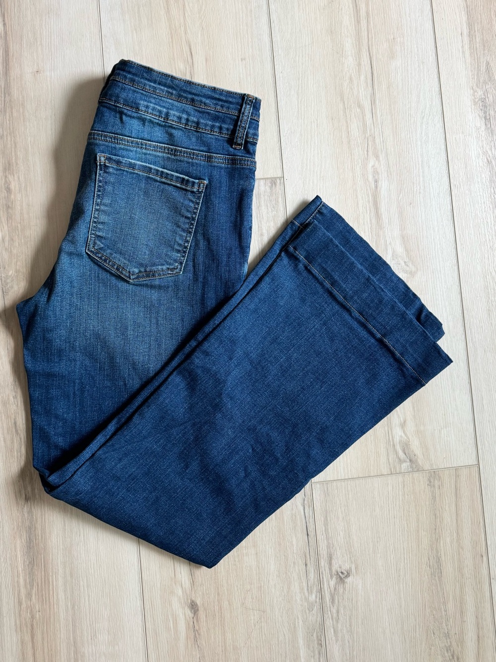 Kut from the Kloth Indigo Flare Trouser Jeans - Picture 2 of 4